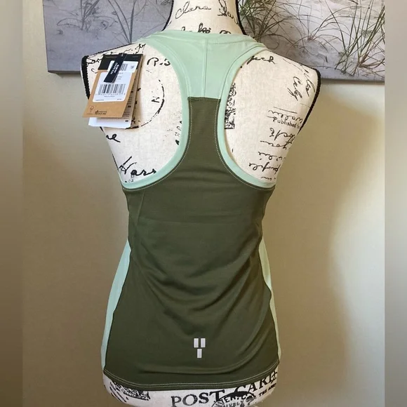 NWT North Face Women’s Sunriser Tank misty sage/forest olive, sz small, slim fit - Picture 2 of 10